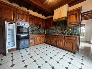 A VENDRE à NUITS SAINT GEORGES, Proximité coeur de ville, ma