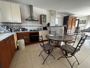 A VENDRE BELLEFOND (5 mn DIJON EST) maison de 160 m2 habitab