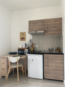 A VENDRE - DIJON Victor Hugo - Ensemble de 4 appartements.