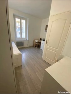 A VENDRE - DIJON Victor Hugo - Ensemble de 4 appartements.