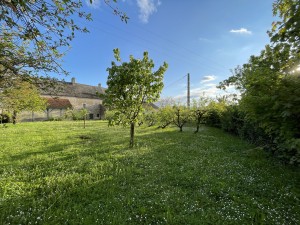 A VENDRE MAISON ANCIENNE A RENOVER A CISSEY 