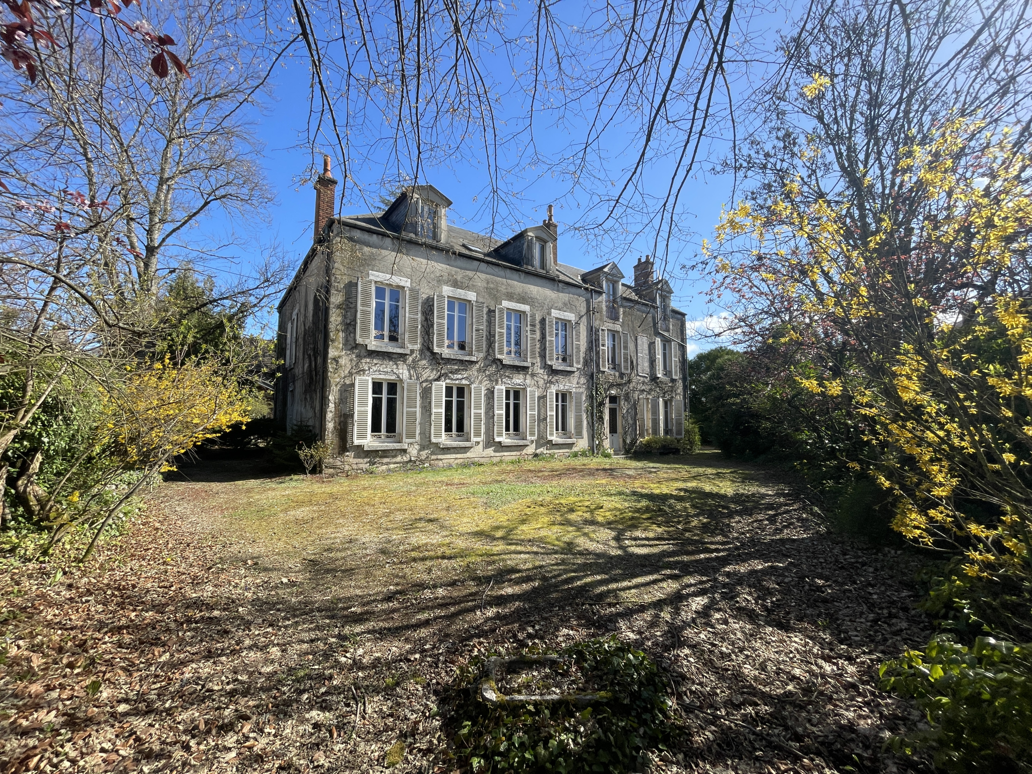 A VENDRE TYPE 3 A RENOVER  NUITS ST GEORGES 