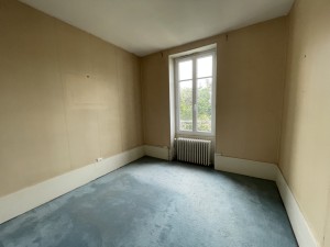 A VENDRE TYPE 3 A RENOVER  NUITS ST GEORGES 