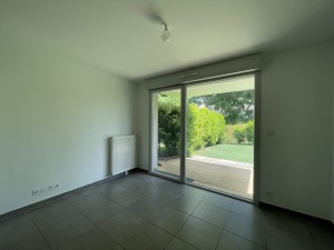 A VENDRE TYPE 2 AVEC JARDIN  DIJON MONTAGNE STE ANNE 