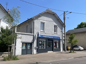 A VENDRE APPARTEMENT TYPE 6 DIJON MONTMUZARD 