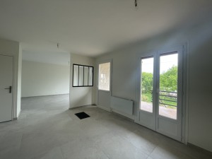 MAISON TYPE 4 INTEGRALEMENT RENOVEE  BEAUNE MAREY