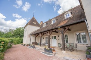 Grande demeure de charme en Bourgogne- 10 pièces à Chevannes