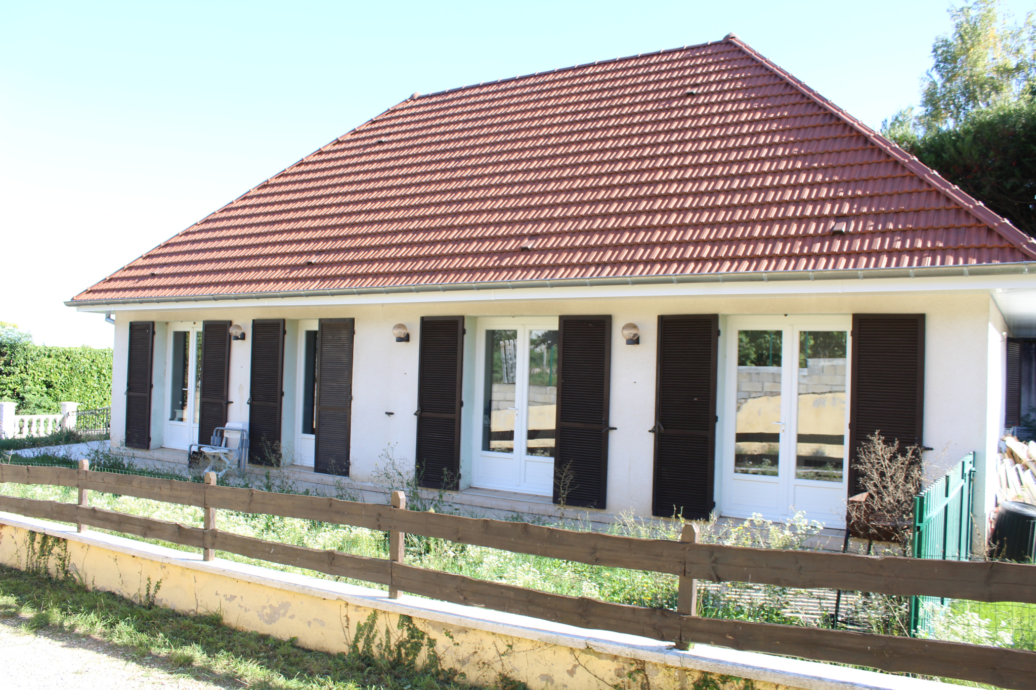 A VENDRE - CHENOVE MAISON - PROCHE VIEUX VILLAGE