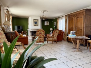 A VENDRE à MAGNY SUR TILLE, grande maison de 192 m2 habitabl