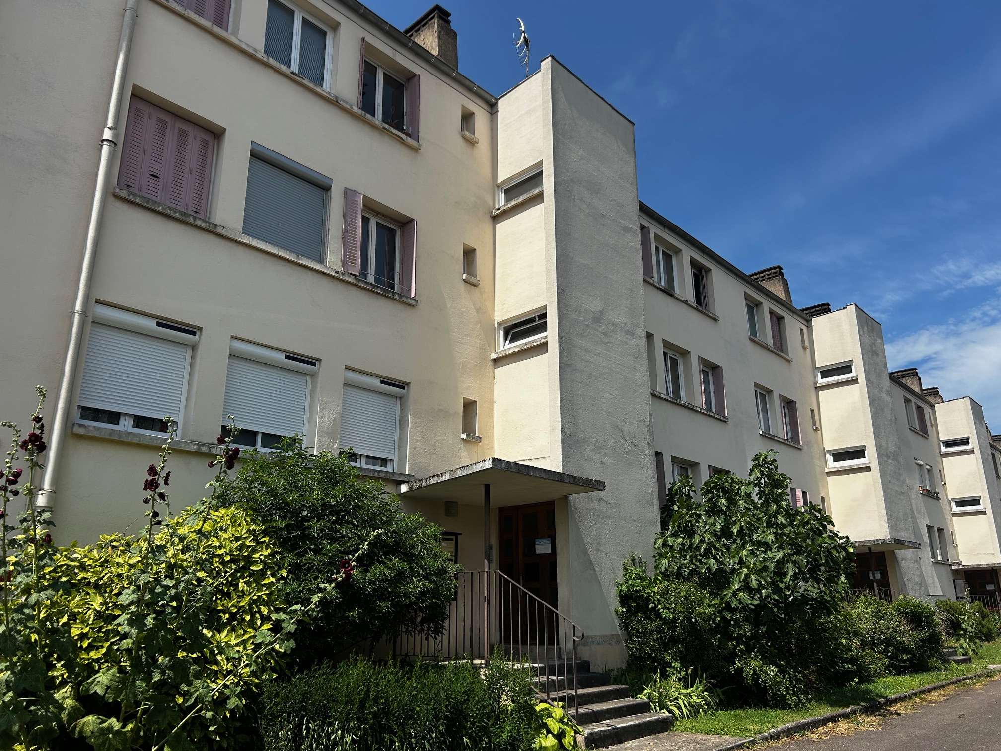 A VENDRE à Dijon-Bourroches, appartement T3 avec balcon 