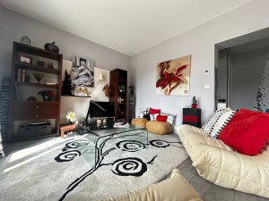 A VENDRE FONTAINE LES DIJON,en dernier étage,vaste type 3 av