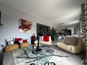 A VENDRE FONTAINE LES DIJON,en dernier étage,vaste type 3 av