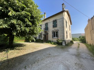 MAISON TYPE 8 A NUITS SAINT GEORGES 