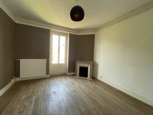 MAISON TYPE 8 A NUITS SAINT GEORGES 