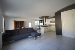 A VENDRE - CHENOVE MAISON - PROCHE VIEUX VILLAGE