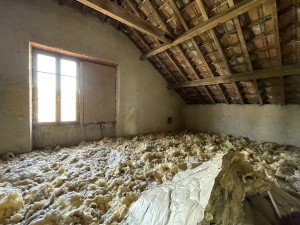 PLATEAU A AMENAGER DE 33M2  A NUITS SAINT GEORGES RUE HENRI 