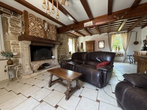 A VENDRE LONGECOURT EN PLAINE (20 MN DIJON EST), belle propr