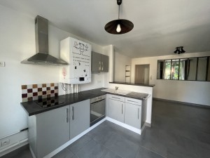 A VENDRE APPARTEMENT T2 DIJON PLACE DU 1ER MAI