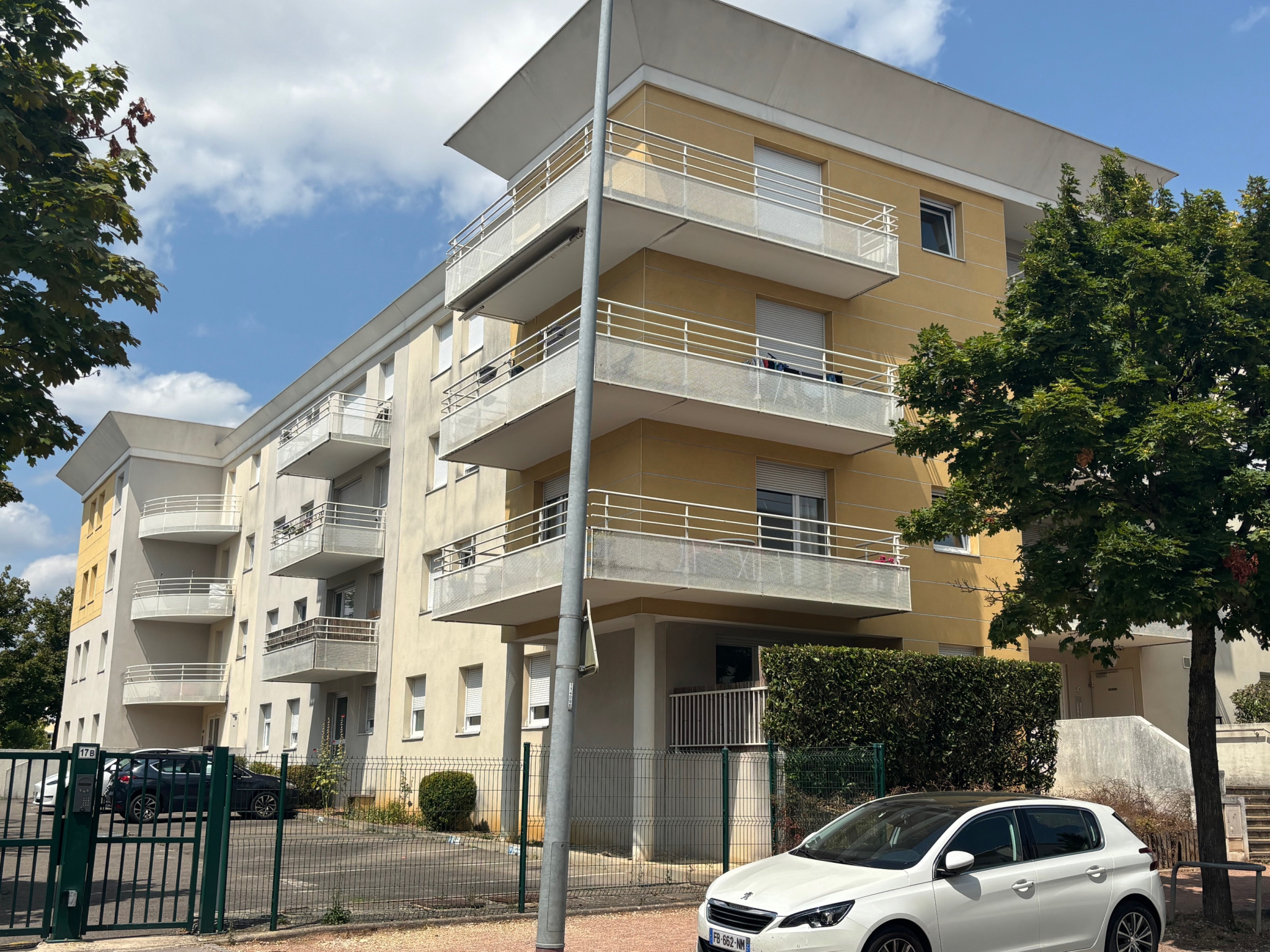 A VENDRE DIJON TOISON D'OR, APPARTEMENT DE TYPE 6