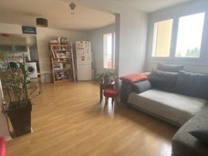 A VENDRE DIJON Proximité Place Saint Exupéry, appartement ty