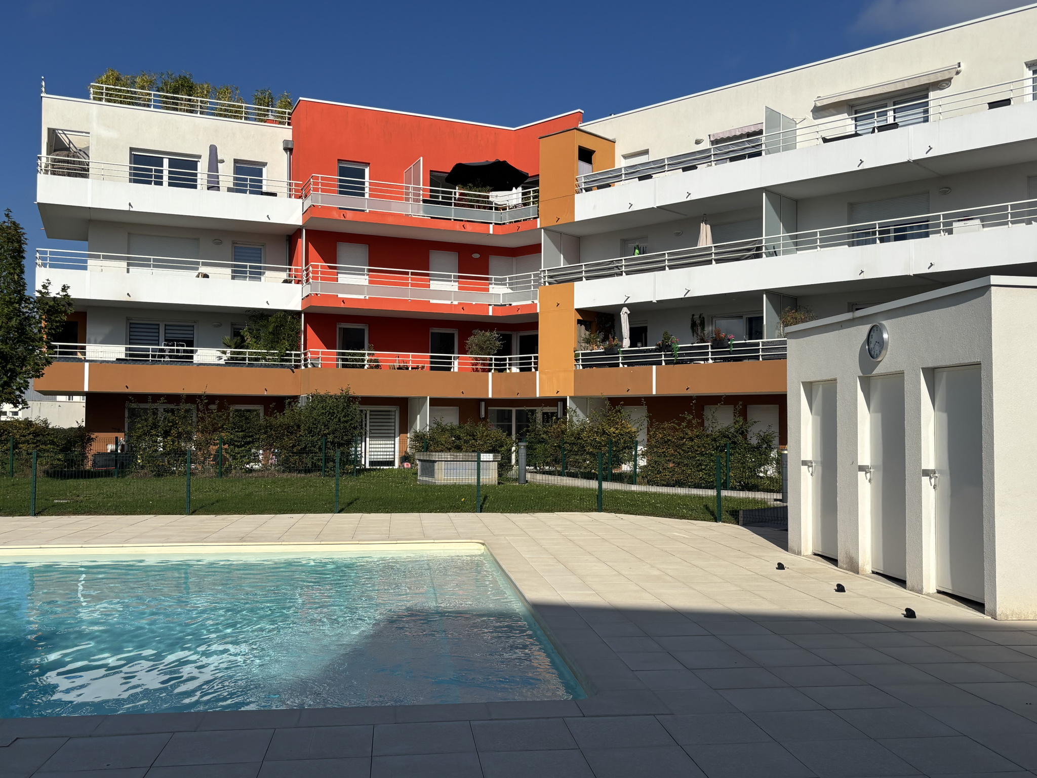 A VENDRE CHEVIGNY-ST-SAUVEUR (10 mn Dijon Est - divia) appar