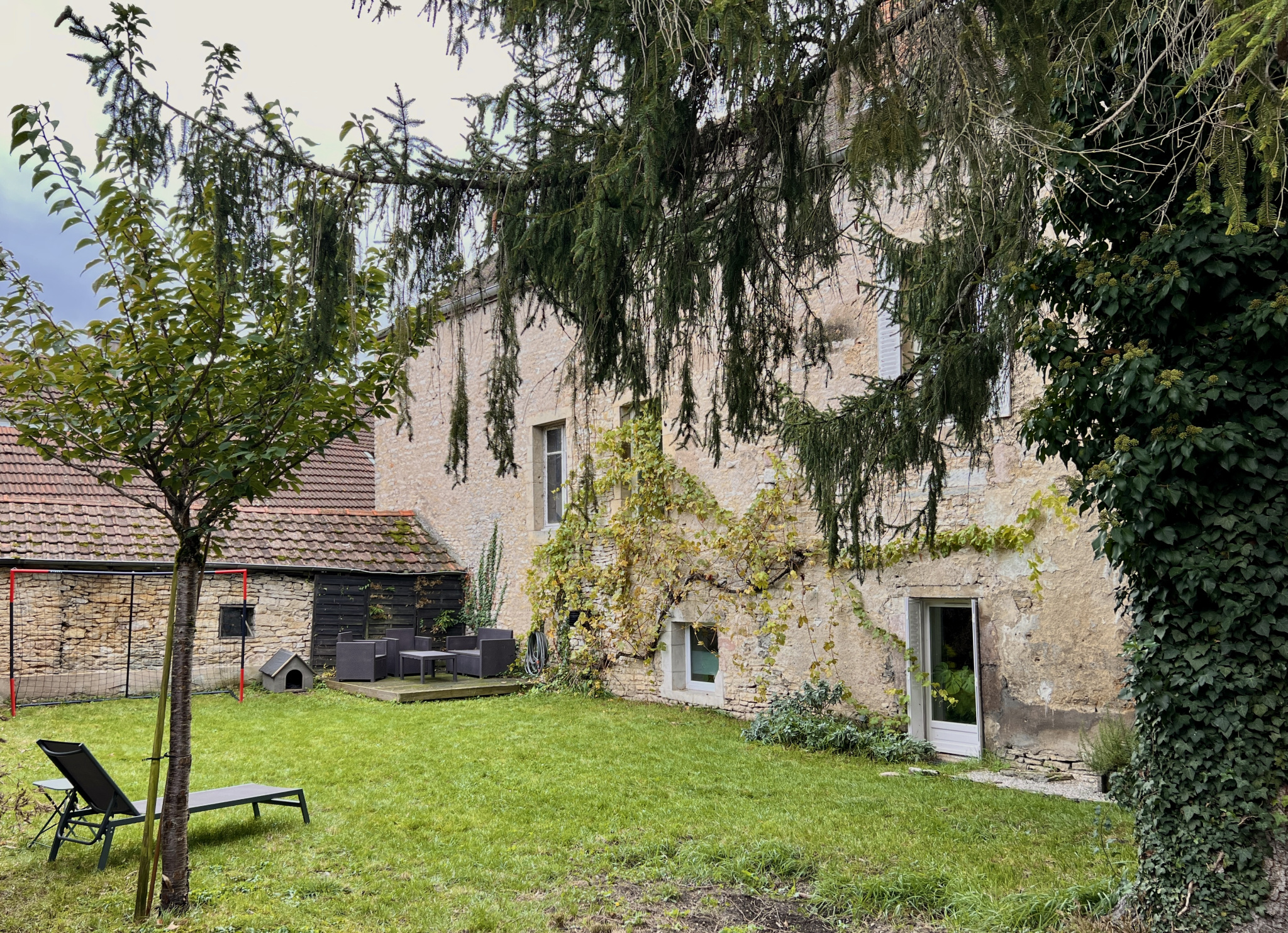 A VENDRE ENSEMBLE IMMOBILIER PLOMBIERES-LES-DIJON (5mn DIJON