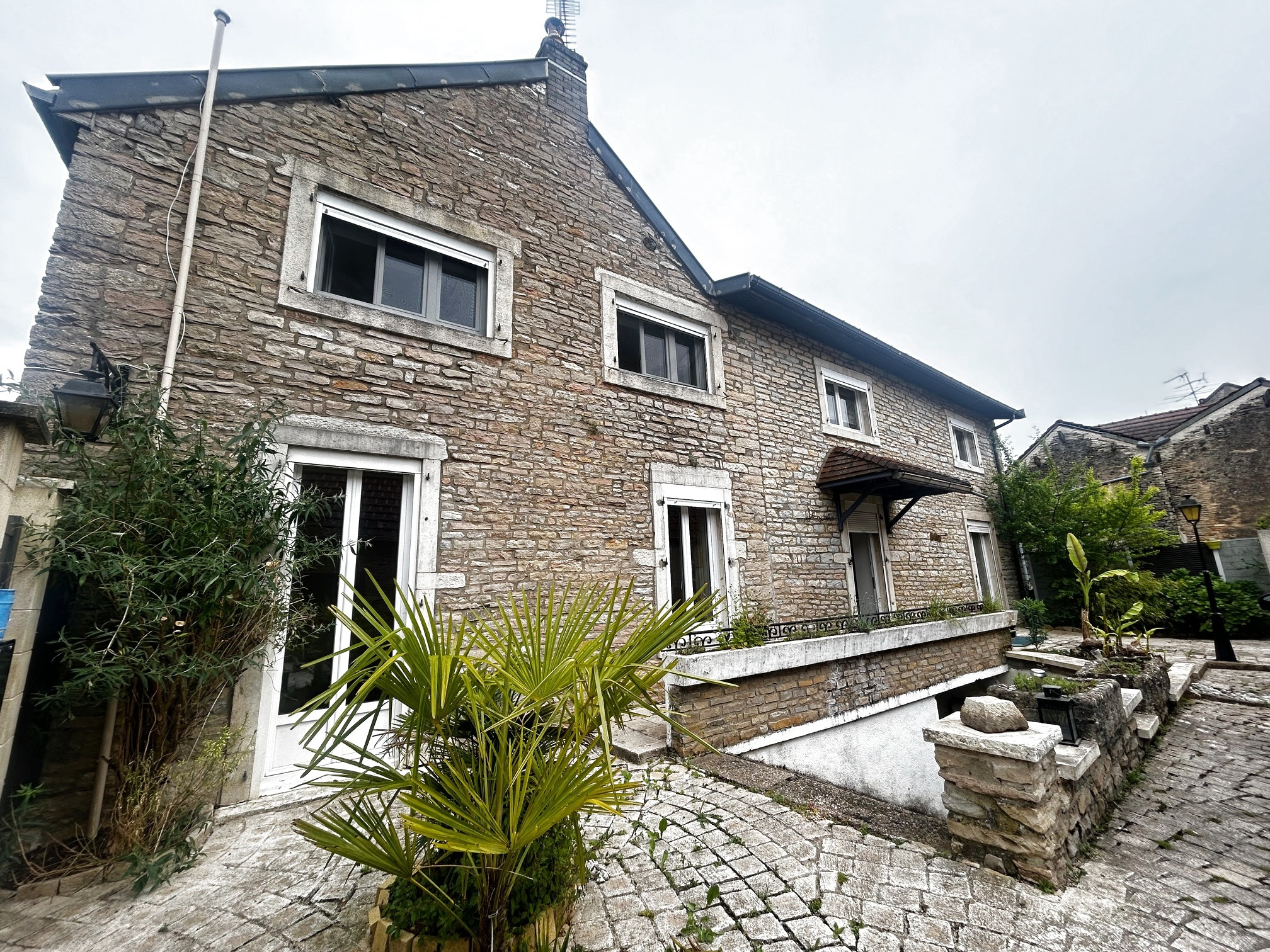 A VENDRE charmante maison de village à Chevannes HAUTES COTE