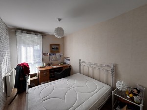 A VENDRE APPARTEMENT TYPE 4 CHEVIGNY ST SAUVEUR 