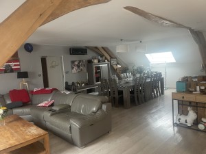 A VENDRE à VILLEBICHOT belle maison de village sur deux nive