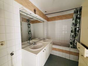 APPARTEMENT TYPE 4 DE 85 M2 A NUITS SAINT GEORGES RUE  HENRI