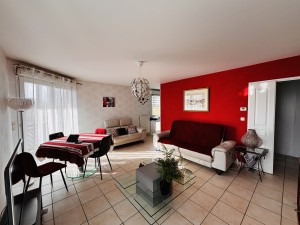 A VENDRE APPARTEMENT TYPE 4 CHEVIGNY ST SAUVEUR 