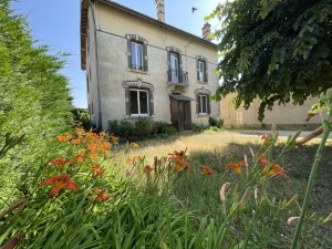 APPARTEMENT TYPE 2 DE 38m2 NUITS SAINT GEORGES RUE HENRI C