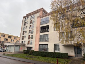 A VENDRE CHENOVE (5mn DIJON Sud - Tram - Divia) au 6eme étag