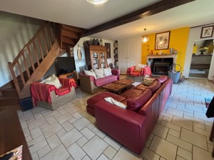 A VENDRE GEVREY CHAMBERTIN (15 KMS Dijon Sud Cote des Vins -