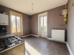 APPARTEMENT TYPE 4 DE 85 M2 A NUITS SAINT GEORGES RUE  HENRI