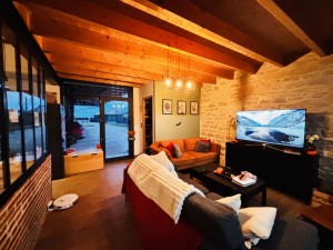 A VENDRE MAISON TYPE 6 DE  1900 RENOVEE A BONNENCONTRE(15 mn