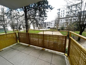 A vendre studio 35 m2 avec balcon terrasse DIJON proximité W