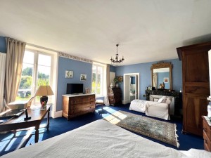 A VENDRE PROPRIETE DE 211M2 à IVRY EN MONTAGNE VAL-MONT 25 K