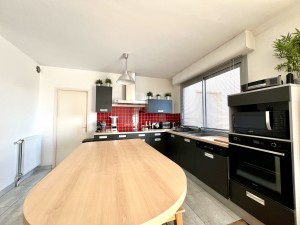 A VENDRE APT T4 DE 98.35M2 À DIJON (21000) AVEC BALCON ET PA