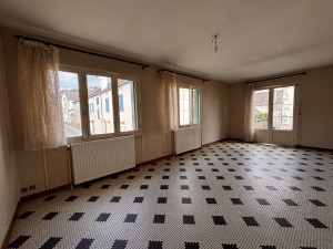 A VENDRE MAISON DE VILLAGE VOLNAY 10MN BEAUNE 