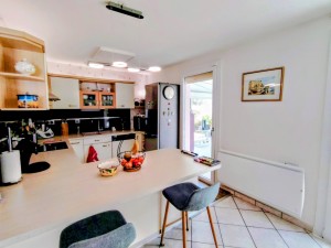 A VENDRE - BINGES 20 min DIJON Est - Maison  lumineuse de 14