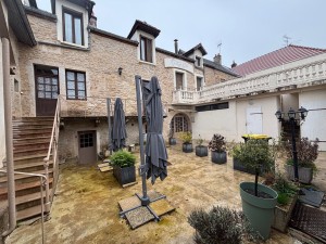 A VENDRE BROCHON (Cote des Vins - 15 mn DIJON Sud - 10 mn NU