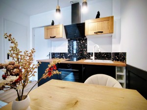 A VENDRE - DIJON PLACE DE 1ER MAI -  APPARTEMENT T 2 