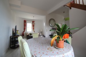 A VENDRE COTE DES VINS MAISON PROX NUIT SANT GEORGES