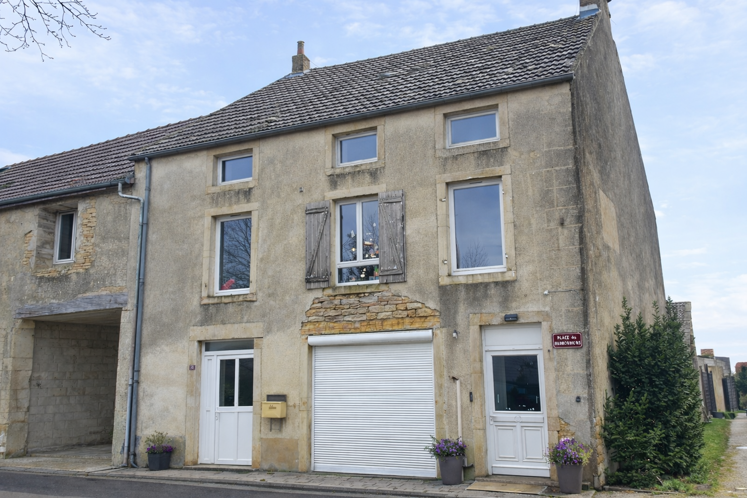 A VENDRE Maison au coeur du village CHAUX  proche NUITS ST G