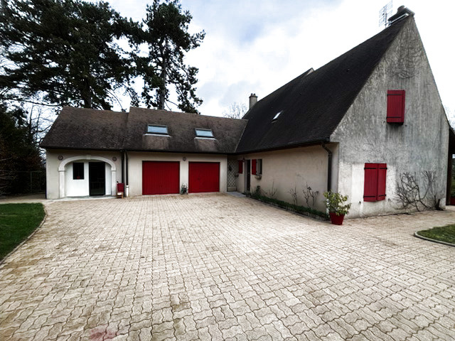 A VENDRE MAISON T6 AUTUN