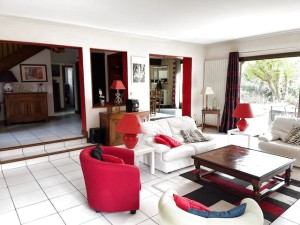 A VENDRE MAISON T6 AUTUN