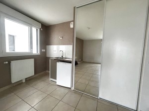 A vendre studio 35 m2 avec balcon terrasse DIJON proximité W