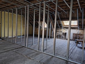 A VENDRE - DIJON CENTRE PLACE SAINT BENIGNE - Plateau de 81