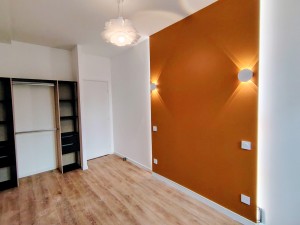 A VENDRE - DIJON PORT DE CANAL (prox Cité Gastronomique) -